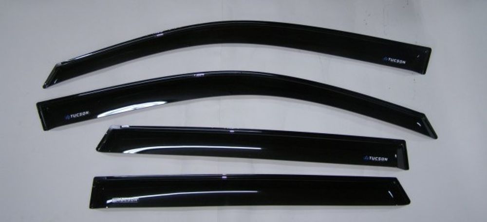 Ветровики Hyundai Tucson 2004-2009 г. (VAD)
