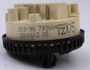 Датчик уровня воды (прессостат) стиральной машины Electrolux Aeg Zanussi 15086003 05 (319/98 793884)