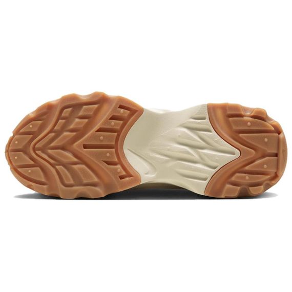 NIKE TC 7900 Толстоподошвенные кроссовки Низкие Бежево-черные Женские