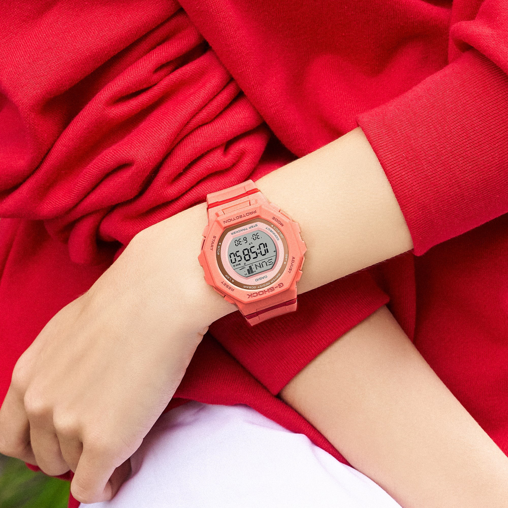 Женские наручные часы Casio G-Shock GMD-B300SC-4