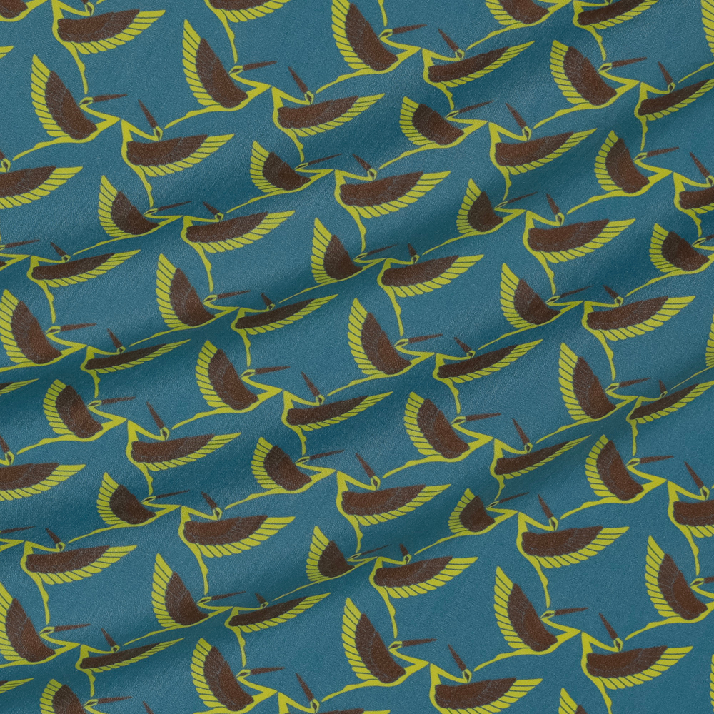 Шёлково-вискозная ткань "Цапли" на оттенке голубого (114 г/м2)