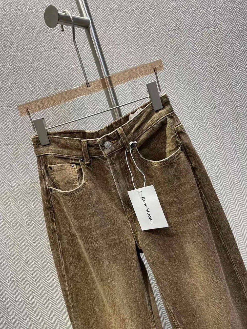 Джинсы Acne Studios