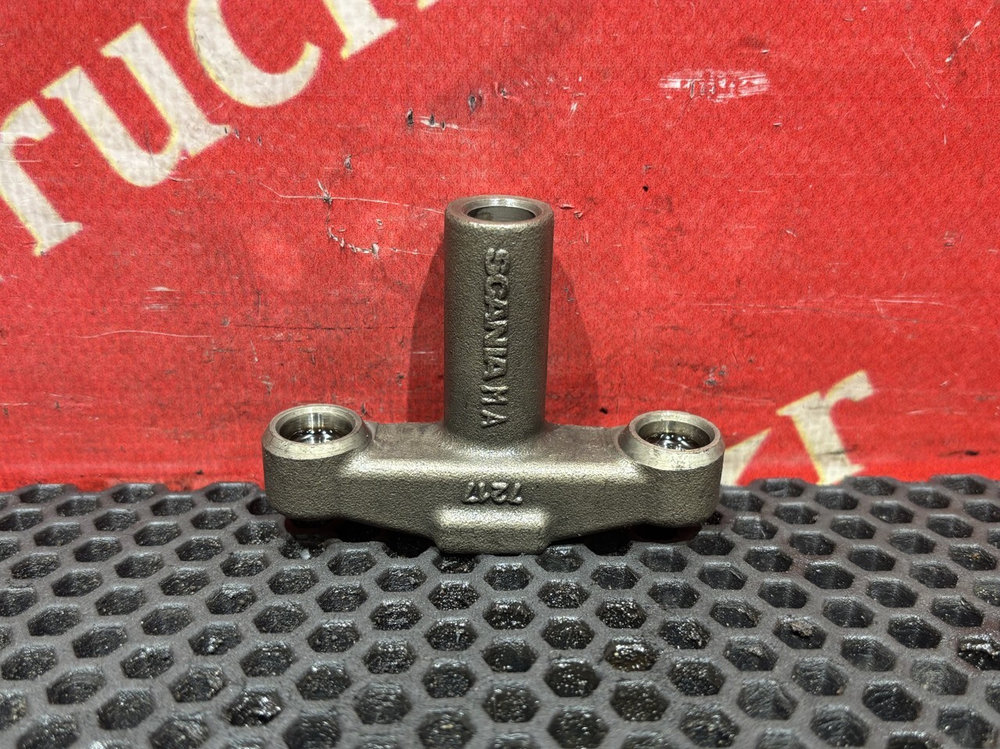 Коромысло клапана 2021г.