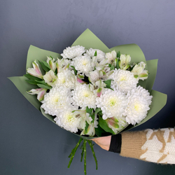Букет Вини (альстромерия ,хризантема кустовая)
