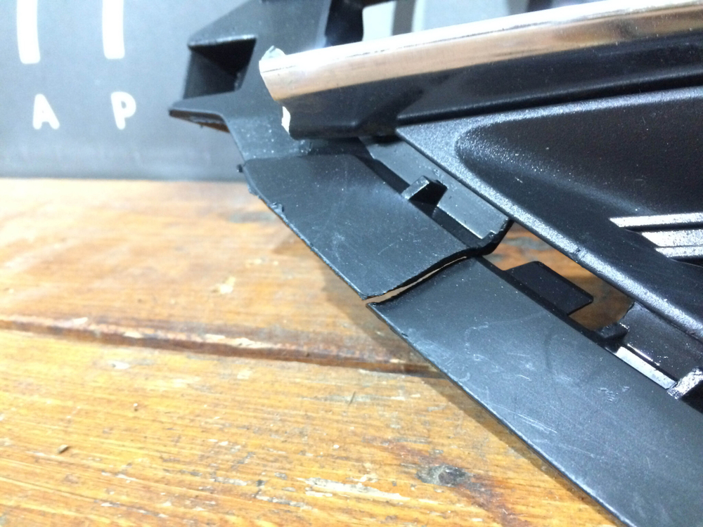 Накладка ПТФ левая Chery Tiggo 4 19-нв Б/У Оригинал 602000485AA