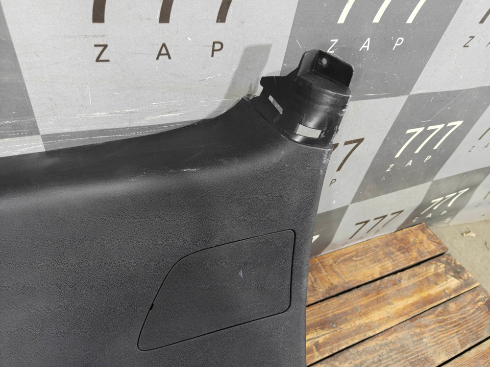 Обшивка крышки багажника Geely Coolray 19-нв Б/У Оригинал 6051010000