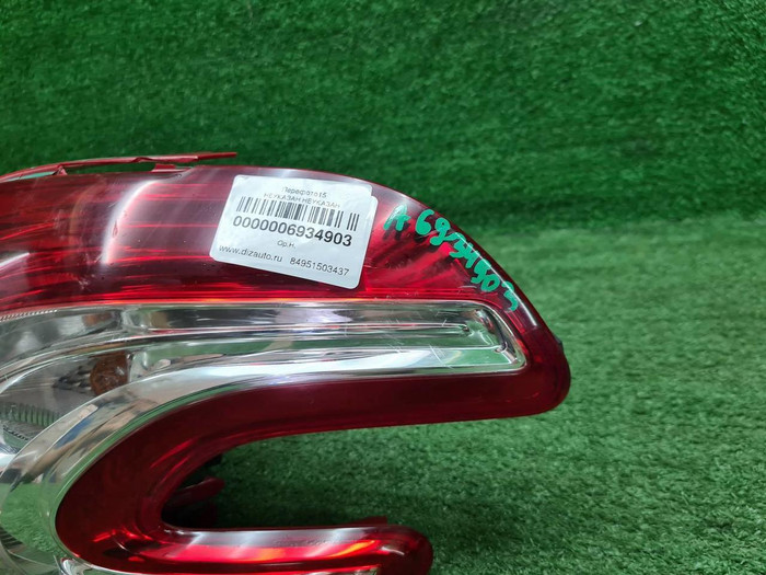 Фонарь правый Peugeot 208 1 (2012-2015)