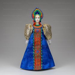 Сувенирная кукла в маленьком кокошнике