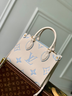 Louis Vuitton Onthego PM
