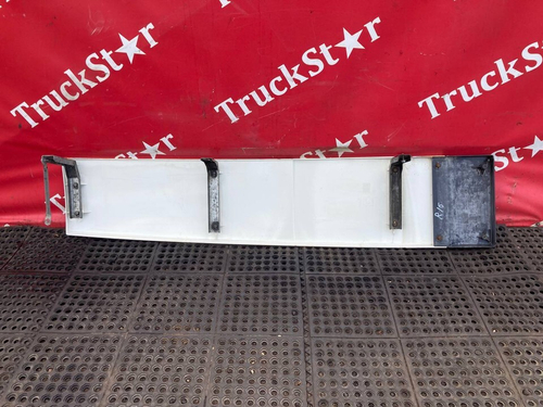 Спойлер кабины боковой левый