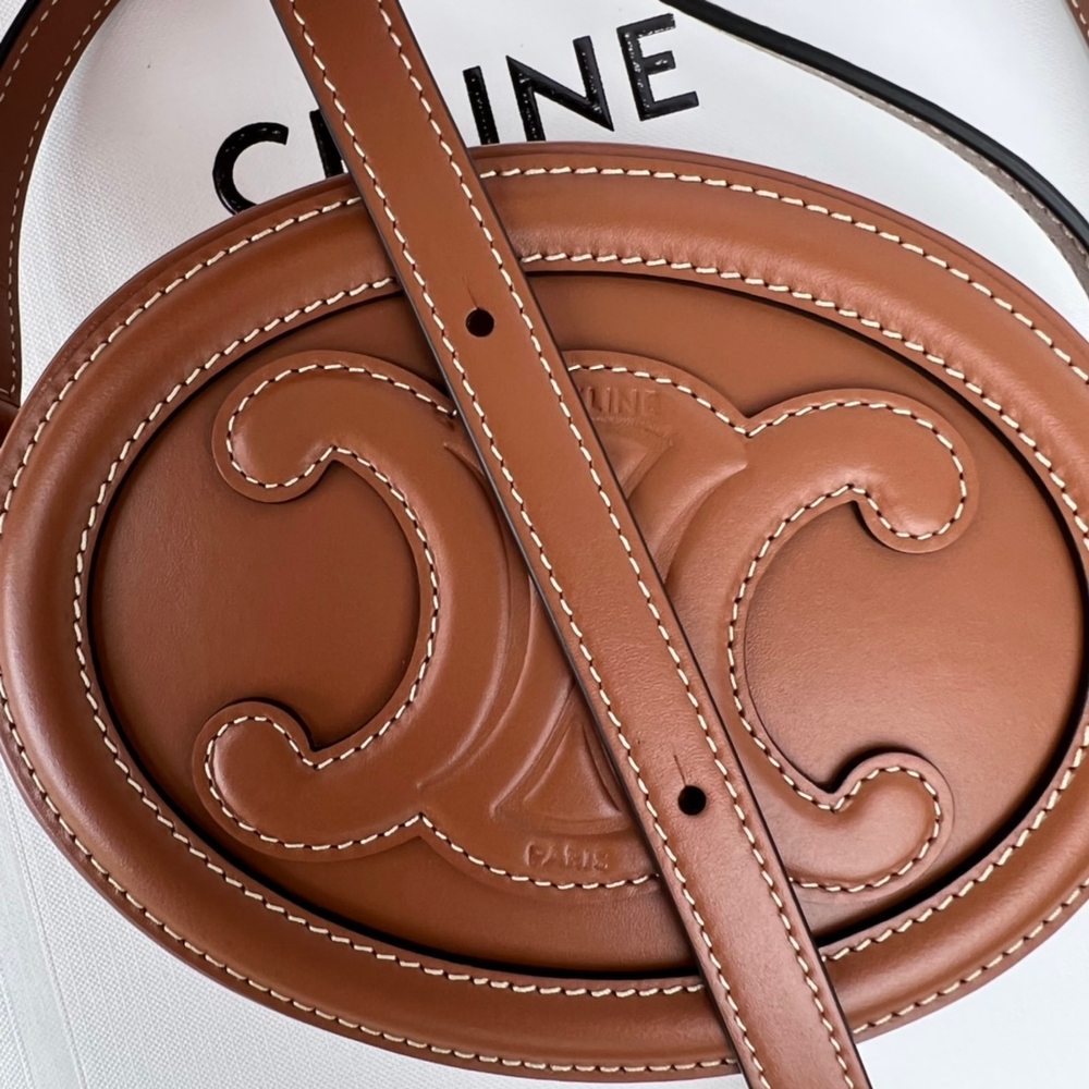 Celine Oval Triomphe Bag 16 cm