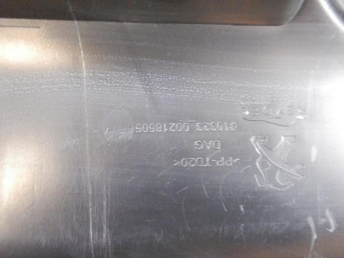 Торпедо Peugeot 3008 2 (2016-н.в.)