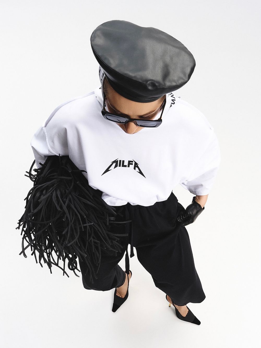 Футболка оверсайз(унисекс) плотная «MILFA»