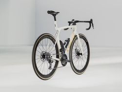 Арт 5319544 Велосипед MADONE SLR 9 AXS ML бел