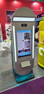 Автомат мгновенных фото «SnapStation»