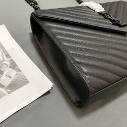 Saint Laurent Envelope Bag 31 cm