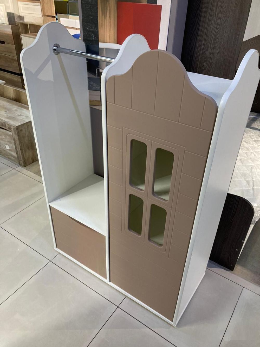 Вешалка Домик белый/капучино