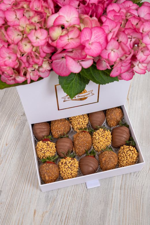 🍓 Клубника в шоколаде в шляпной коробке 🍓 - купить клубничный букет с ...