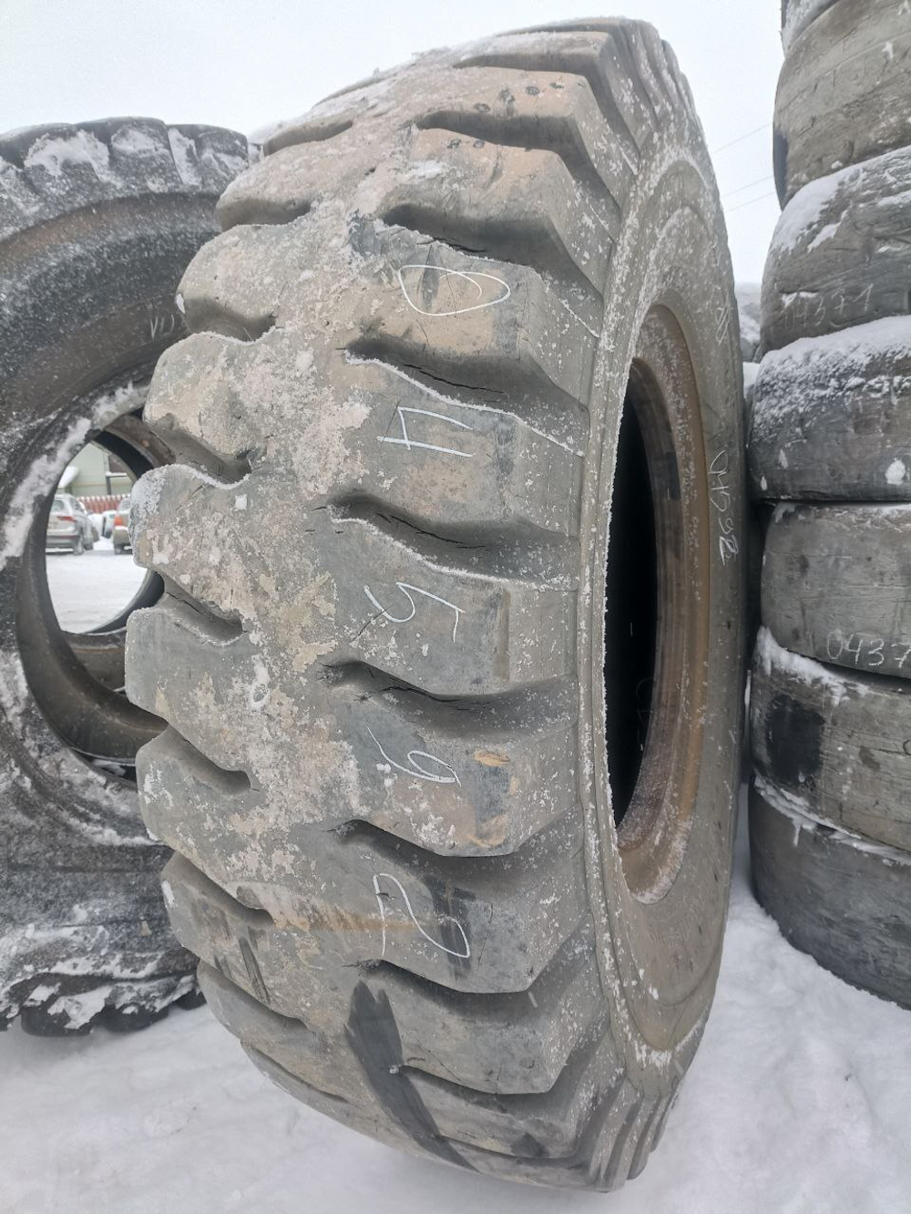 27.00R49 Bridgestone VRLS шина б/у