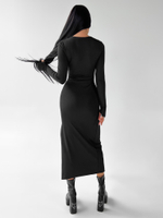 Платье 711 удлиненное однотонное с разрезом по ноге и прорезью для пальца