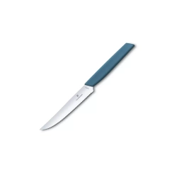 Victorinox - Нож Swiss Modern 12 см для стейков, васильковый (зубчатое лезвие) / артикул   6.9006.12W2  / GTIN 7613329115800