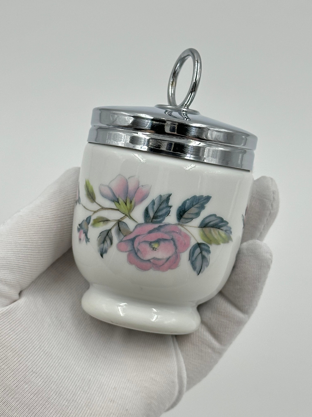 Кодлер Royal Worcester, June Garland