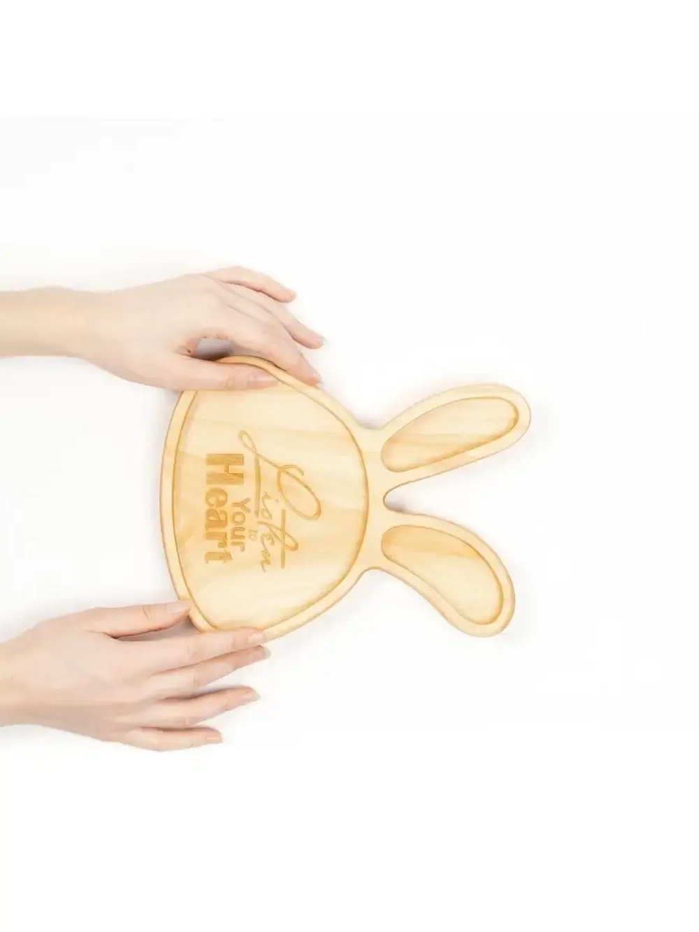 Менажница с гравировкой из кедра