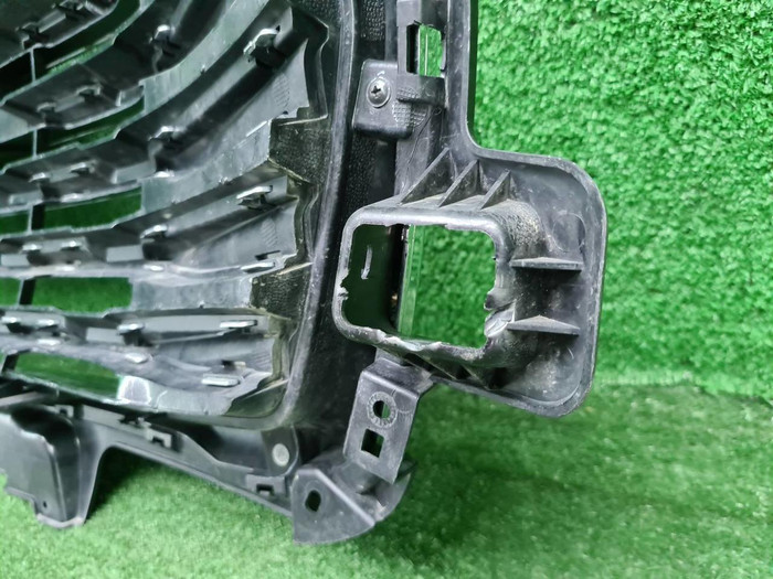 Решетка радиатора Haval Jolion (2021-н.в.)