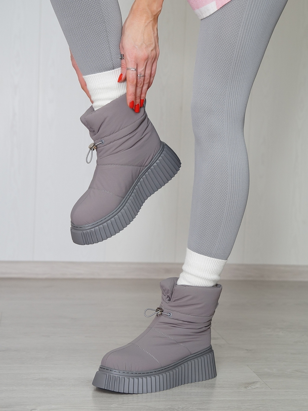 Ботинки женские зимние FOUNDS 004-01-LT-96