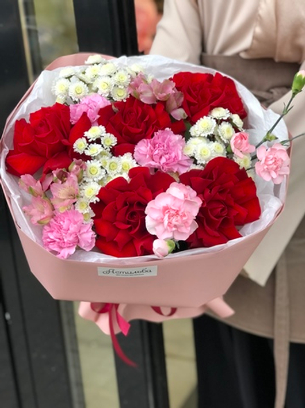 Яркий для мамы