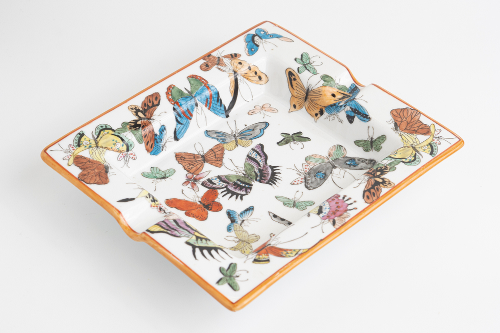 Винтажная пепельница с изображением бабочек