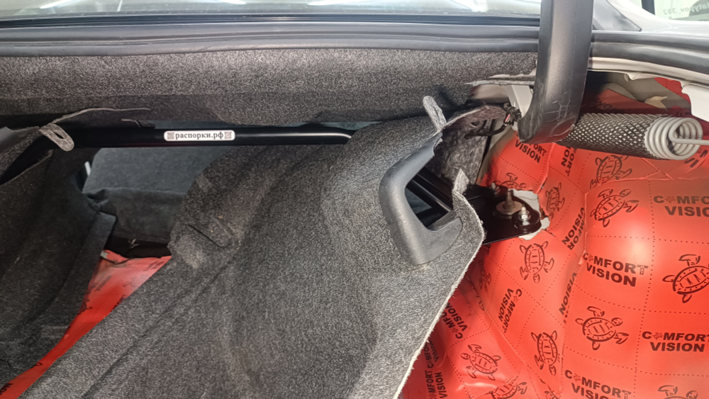 Распорка задних стоек (стаканов) Dodge Charger 7 (LD) (ПОД ЗАКАЗ)