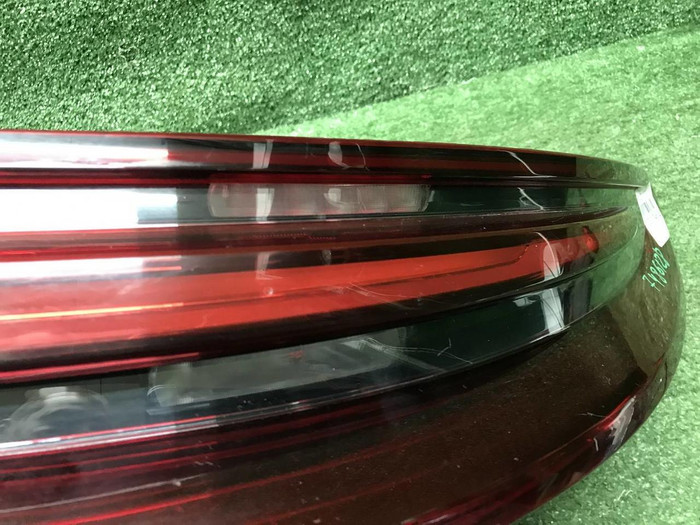 Фонарь правый внешний Porsche Panamera 971 (16-20)