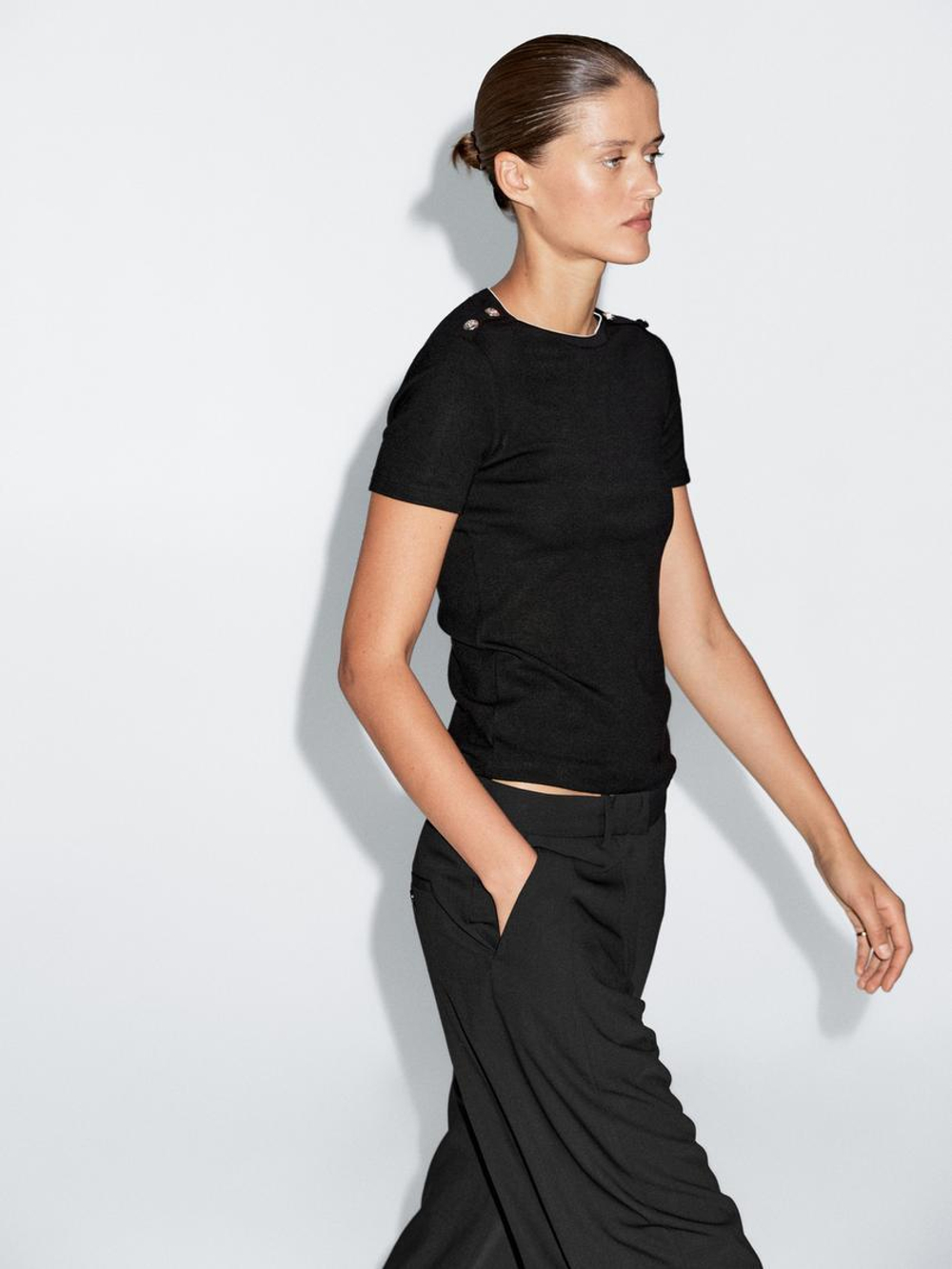 Massimo Dutti Футболка с коротким рукавом и пуговицами на плечах, черный