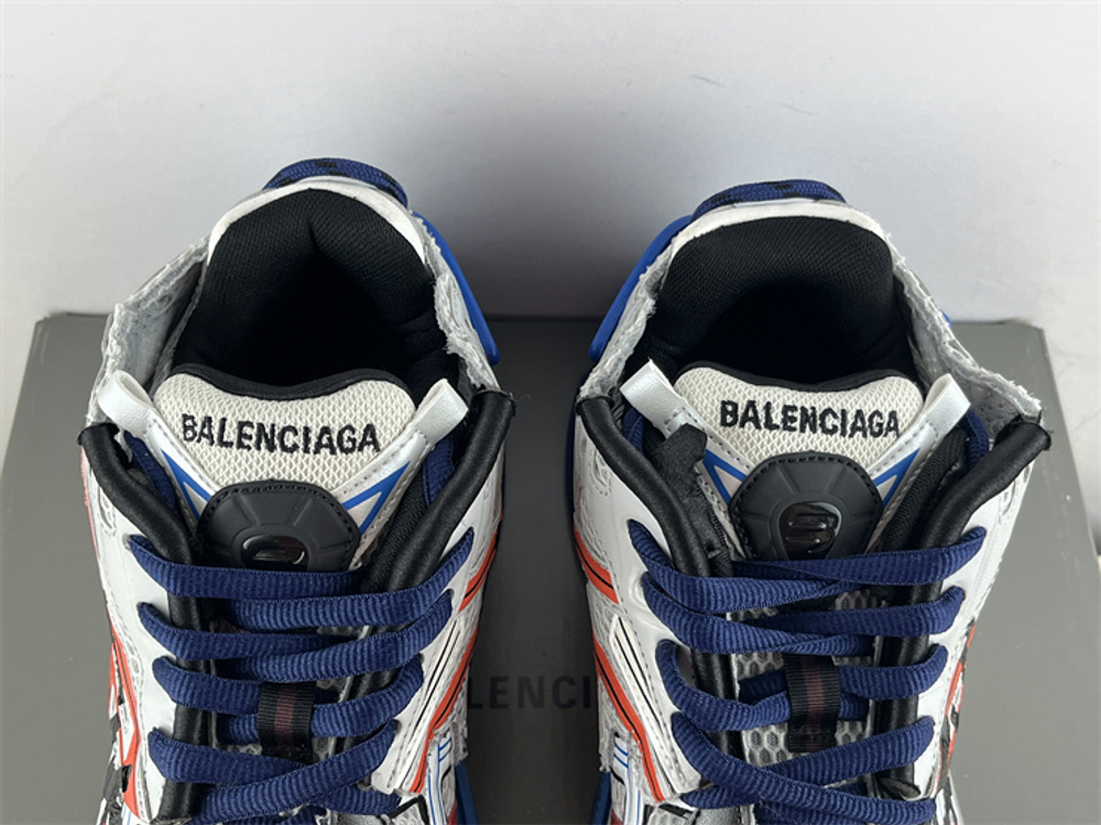 Balenciaga Runner 677403-W3RB1-1264