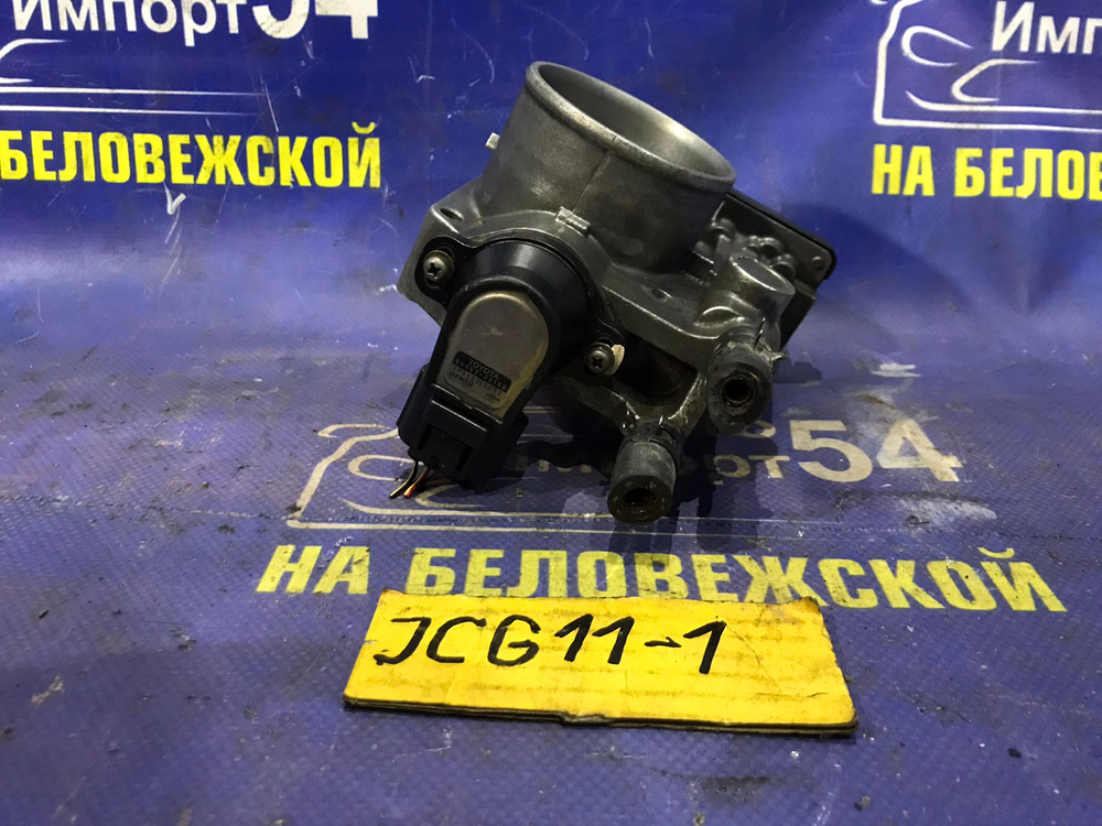 Дроссельная заслонка TOYOTA BREVIS 2001