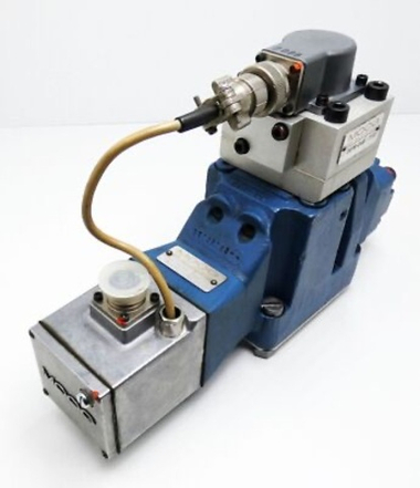 D642-530 HO2KY1A2BNC - Пропорциональный клапан Moog (восстановленный)