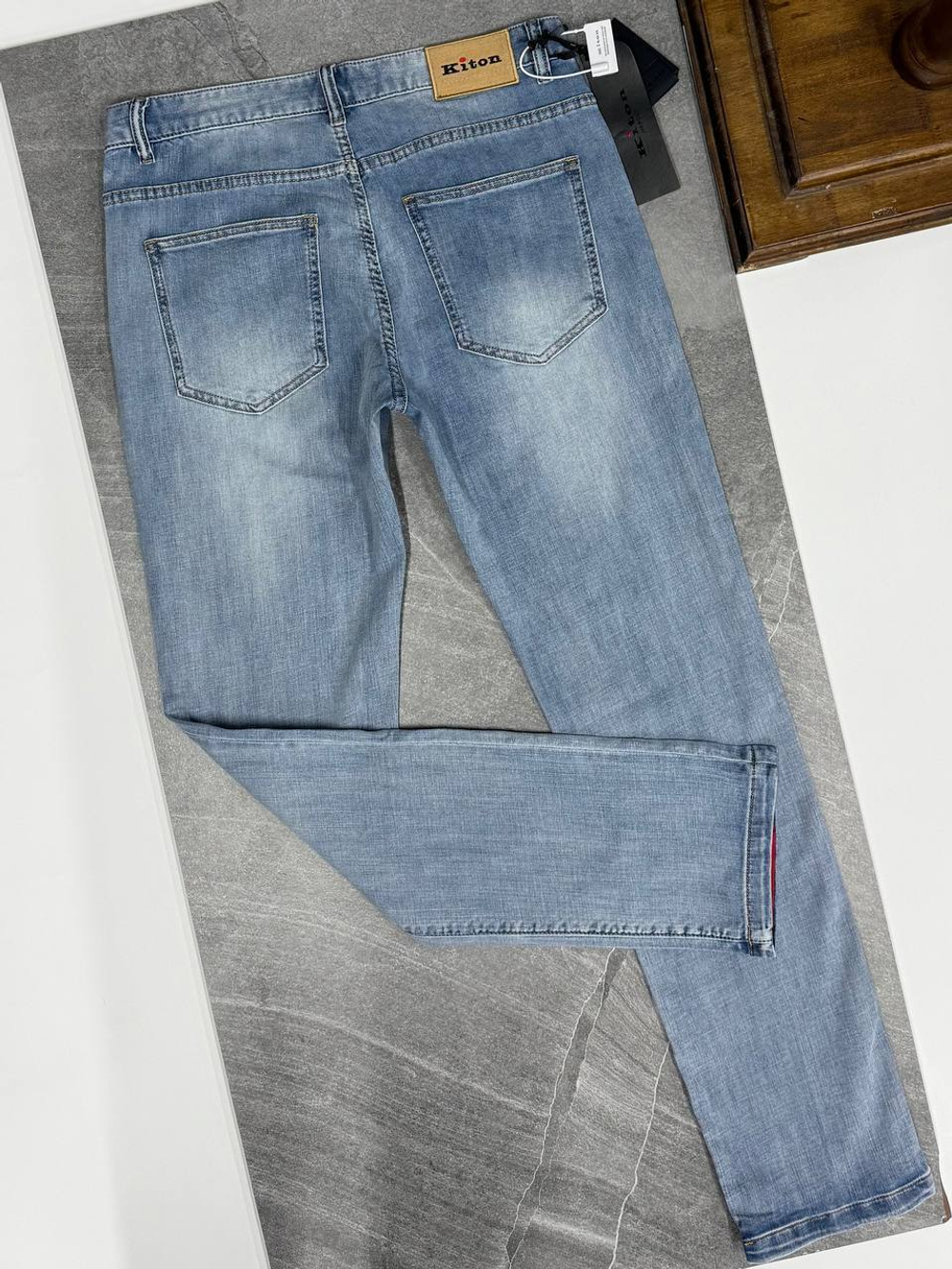 Джинсы Kiton