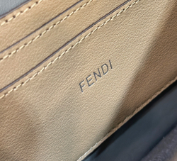Fendi Peekaboo ISeeU XCross 23 cm