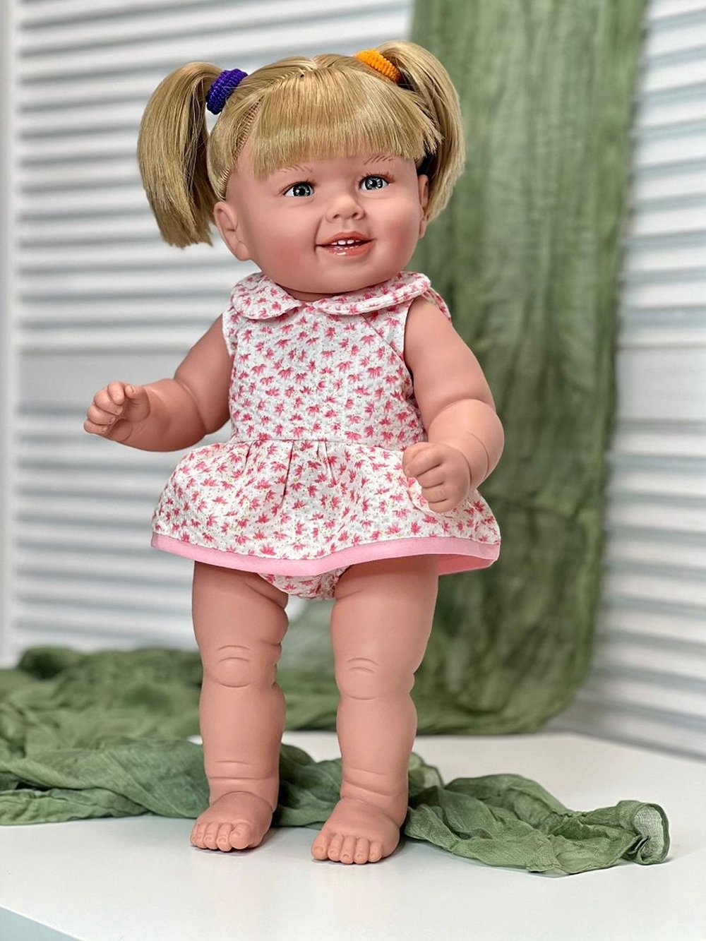 Кукла Manolo Dolls виниловая Diana 47см в пакете (7270)