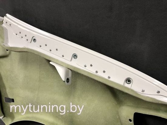 Крыло левое для Mercedes Vito W638 стеклопластик