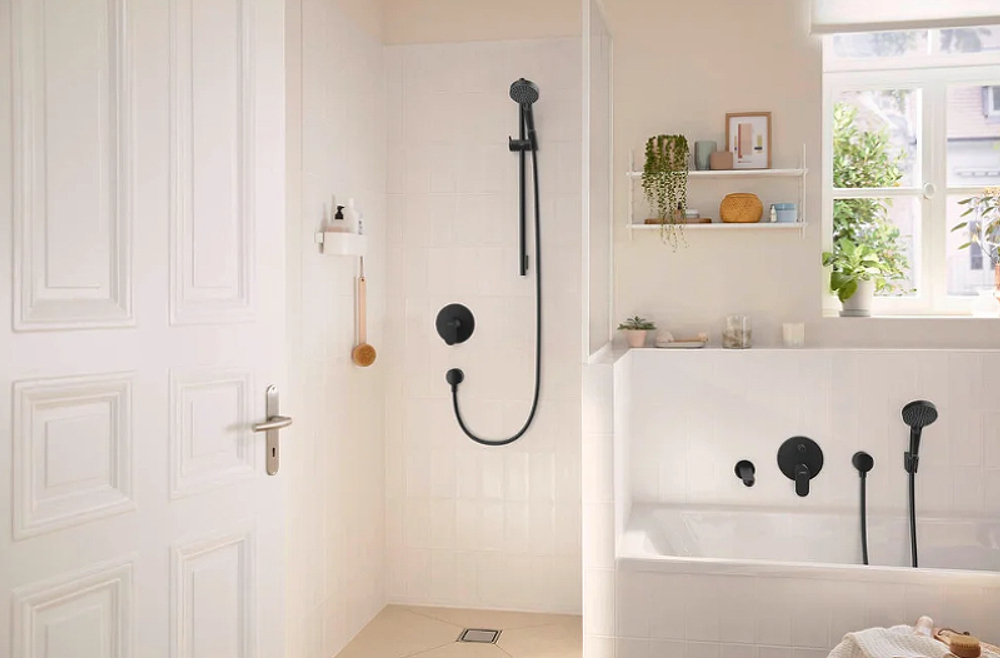 Смеситель для душа Hansgrohe Rebris S внешняя часть, черный матовый (72667670)