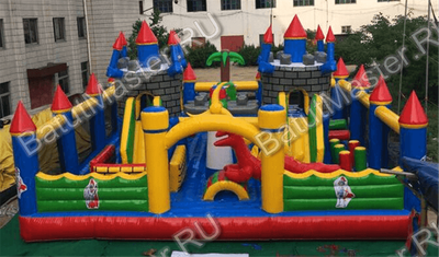 Большой надувной батут "Средневековье" 15*15*5 м