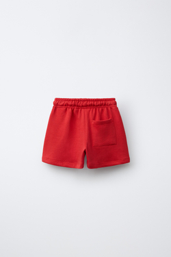 ZARA ШОРТЫ-БЕРМУДЫ БАЗОВЫЕ С ТЕКСТОВЫМ ПРИНТОМ, КРАСНЫЙ