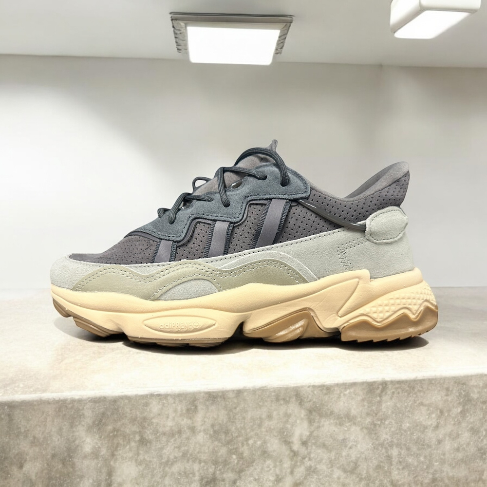Adidas Ozweego • Gray