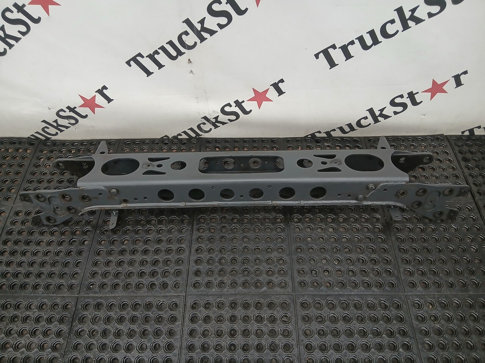 Траверса рамы передняя