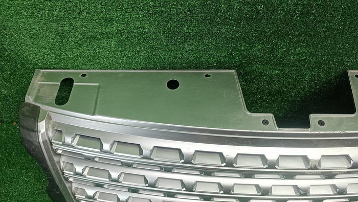 Решетка радиатора Range Rover Vogue 4 L405 (2012-2017)