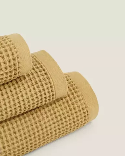 ZARA HOME ПОЛОТЕНЦЕ ИЗ РЕЛЬЕФНОЙ ТКАНИ, ОЛИВКОВЫЙ