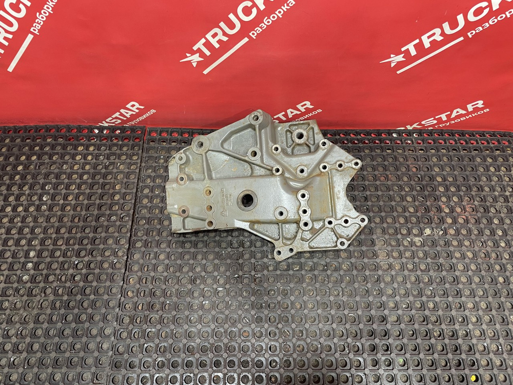 Кронштейн рессоры передней правый 2022г