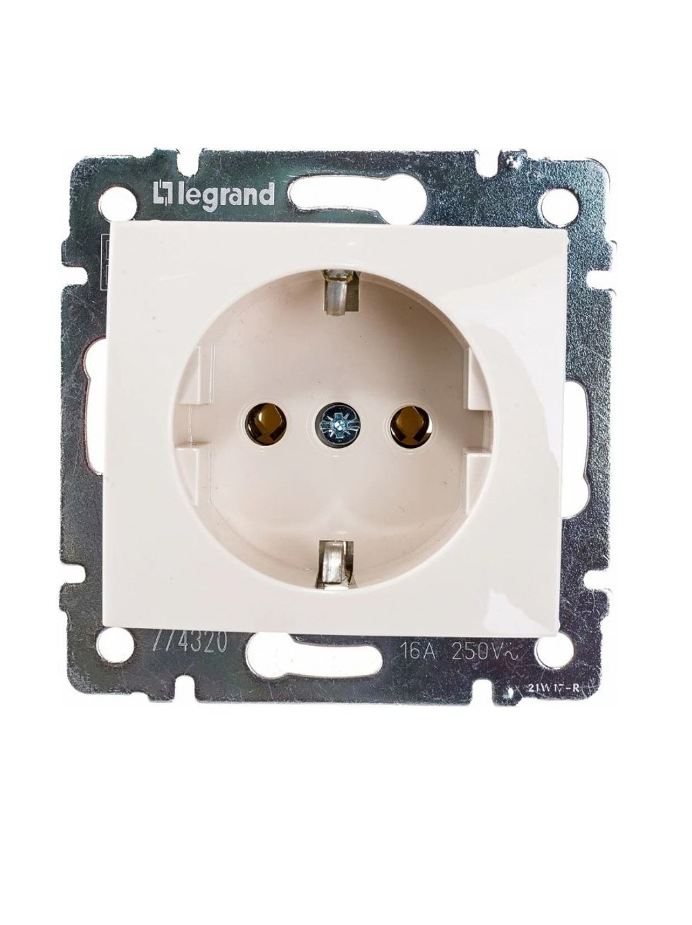 Legrand розетка 4320 с рамкой 4 с/к
